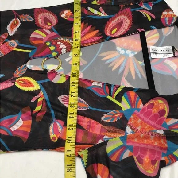 Trina Turk Vibrant Floral coverups - Picture 10 of 12